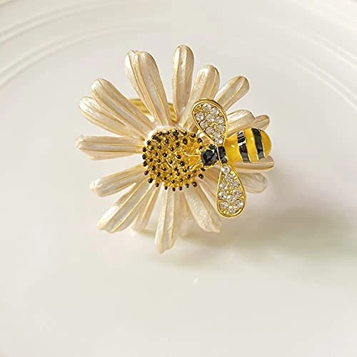 Set Of 6 Bee Napkin Rings Modern Daisy Flower Napkin Holder Tablescape Table Place Setting Party Wedding Dining Decor Accessories (Cream) 2 Set Of 6 Bee Napkin Rings Modern Daisy Flower Napkin Holder Tablescape Table Place Setting Party Wedding Dining Decor Accessories (Cream) - Image 2