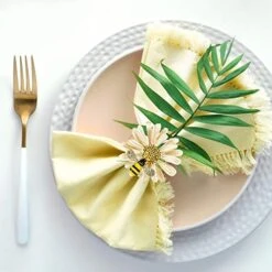 Daisy Sunflower Napkin Rings Set Of 6, Gold Bee Napkin Ring Holders For Formal Or Casual Dinning Table Decor -Generic Furniture Shop 51FCxz4MkgL